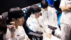 DK战队Canyon破败王精准控图，ShowMaker沙皇灵性游走，峡谷先锋助阵拉开三千经济差距